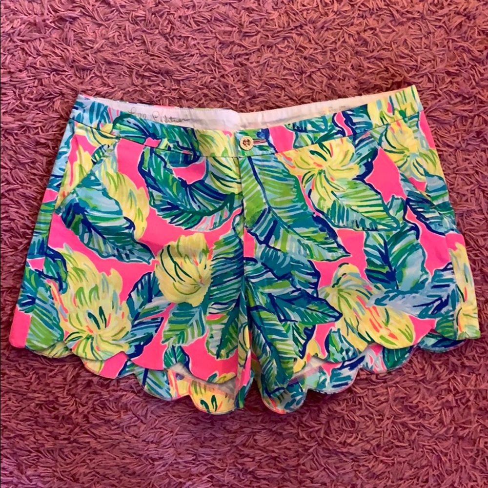 Lilly Pulitzer scalloped shorts